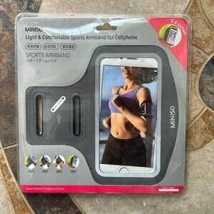 Sports armband for cellphone